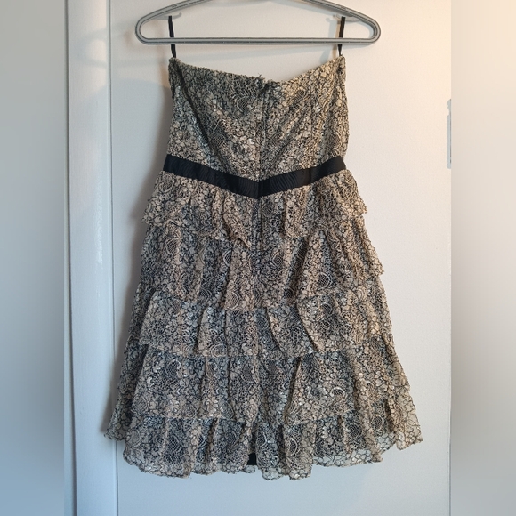 Ruffled lace Dynamite mini dress beige and black lace size 11 - Picture 5 of 13